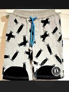 NWOT Mini Shatsu Boys Skateboarding Shorts Size 5